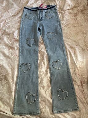 Light Blue Heart-Embellished Flared Women’s Jeans Edikted Dolls Kill